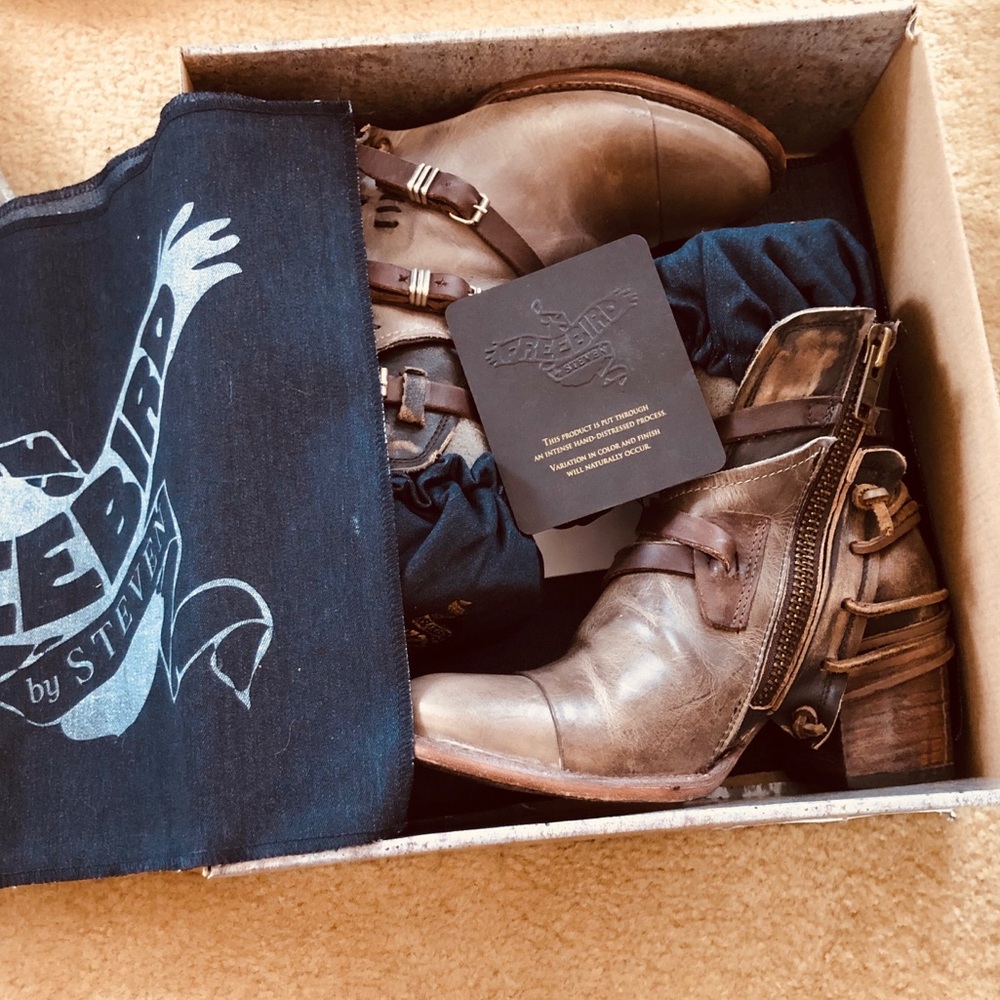 Freebird by Steven Crue leather boots size 9